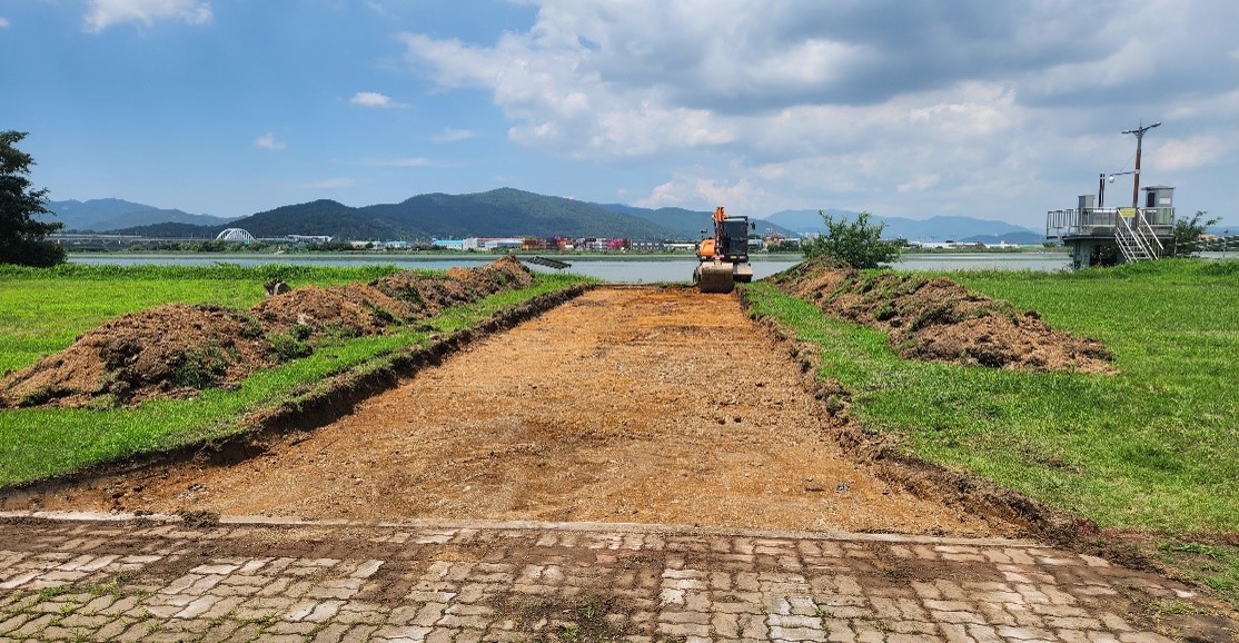 인조화강블록 포장 2(터파기 후)